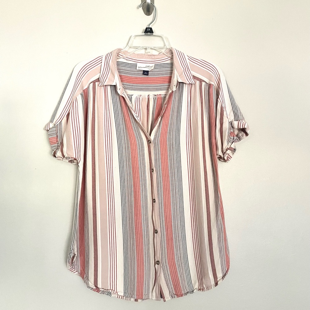 Universal Thread Medium Neutral Striped Collared Top